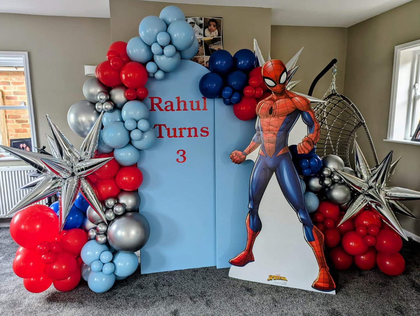 Spiderman balloon setup